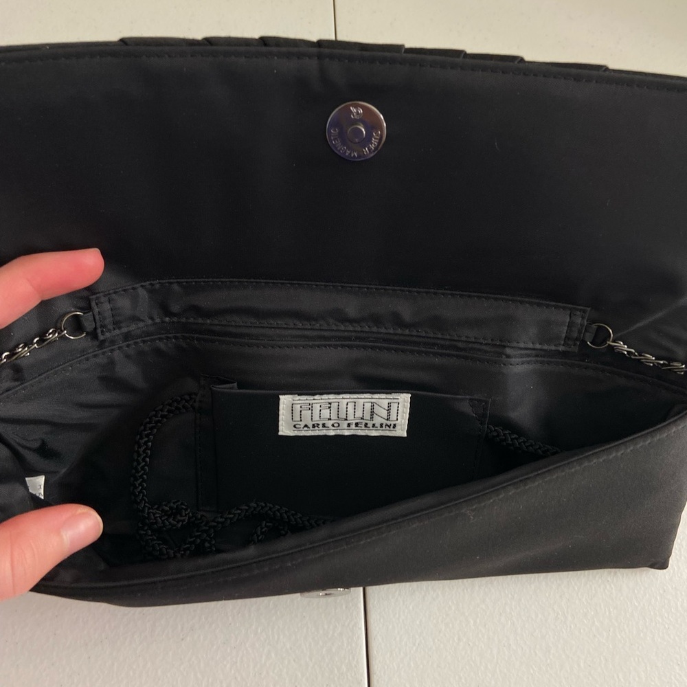 NEW Vintage Carlo Fellini women’s black pleated long magnetic fold crossbody bag - Picture 4 of 6